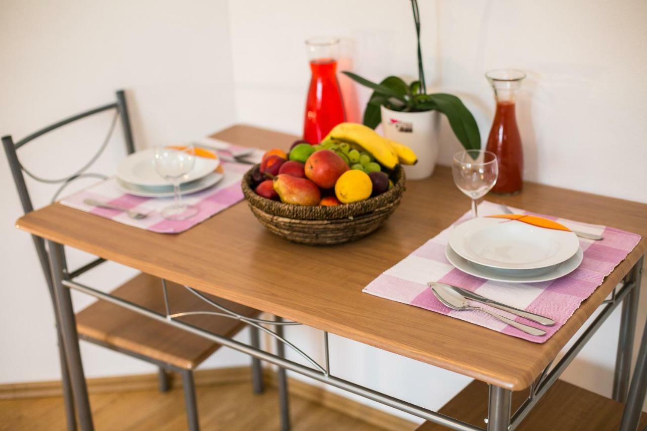 Amela Appartement Pula Buitenkant foto