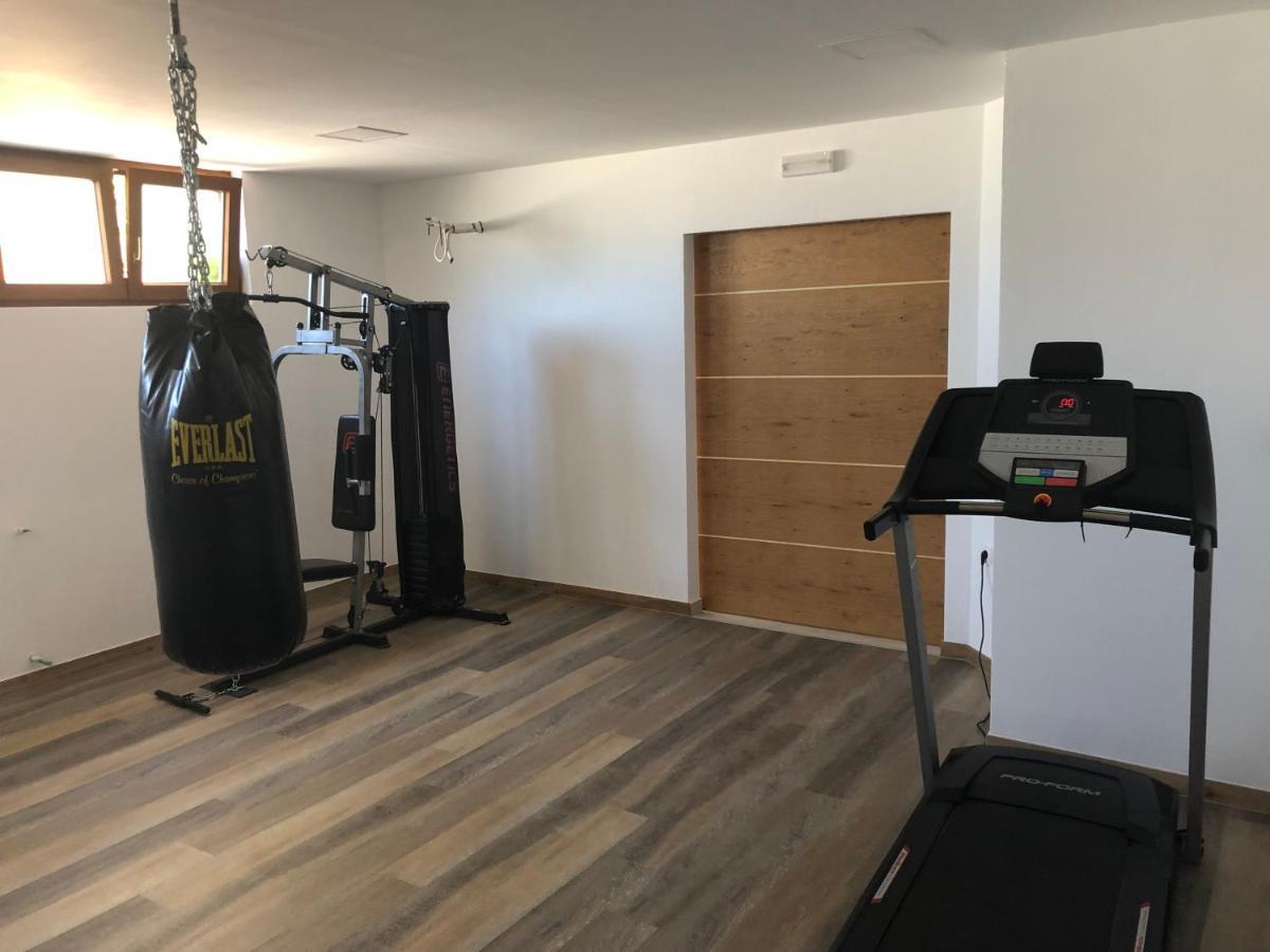 Amela Appartement Pula Buitenkant foto